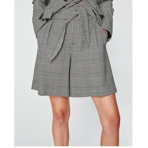 NWT Zara Bermuda Shorts With Belt